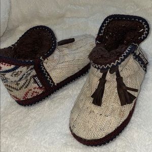 Muk luk slippers